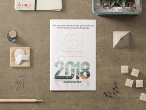 8.5x5.5'' Portrait Brochure Mockup